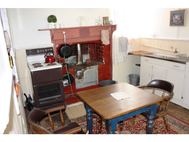 1 Kirkham Street, Lowesdale NSW 2646