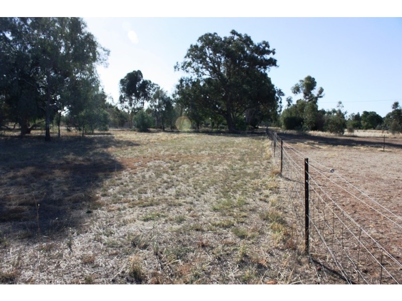 1 Kirkham Street, Lowesdale NSW 2646