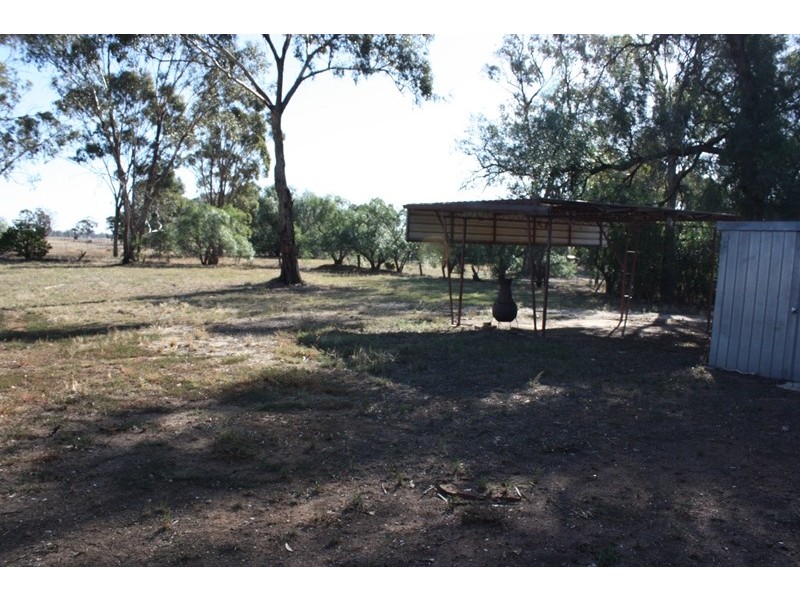 1 Kirkham Street, Lowesdale NSW 2646