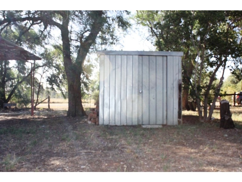 1 Kirkham Street, Lowesdale NSW 2646