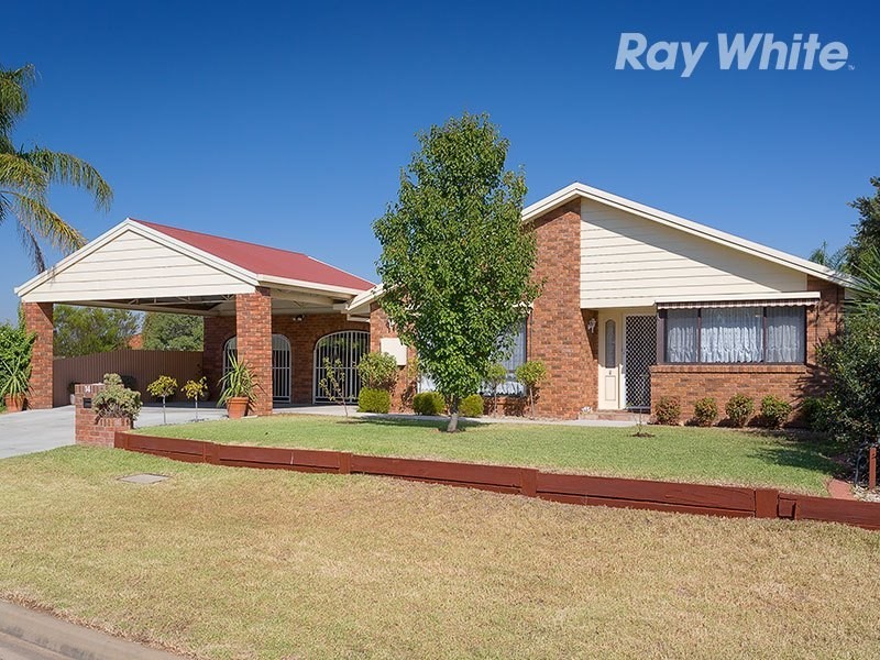 14 Carson Drive, Corowa NSW 2646