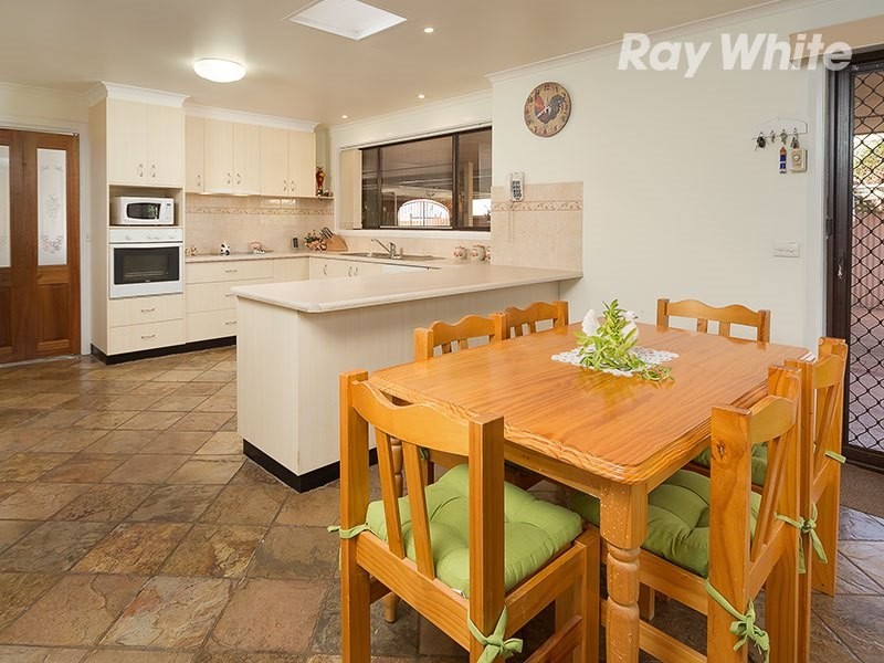 14 Carson Drive, Corowa NSW 2646