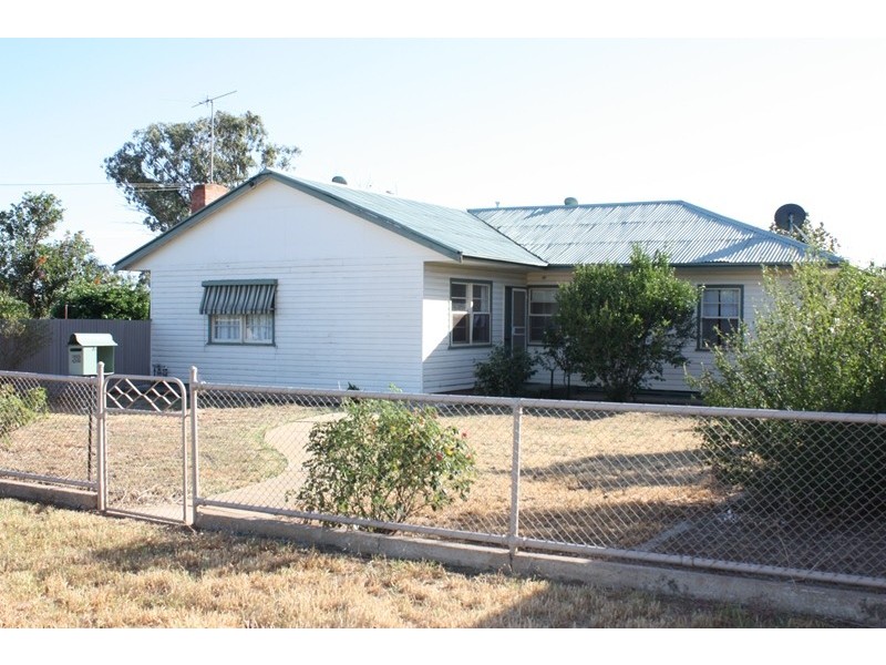 32 Steel street, Corowa NSW 2646