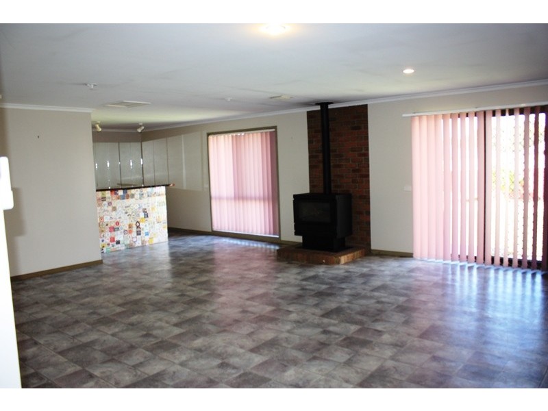 61 Sauvignon Drive, Corowa NSW 2646