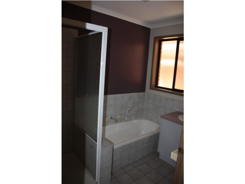 61 Sauvignon Drive, Corowa NSW 2646