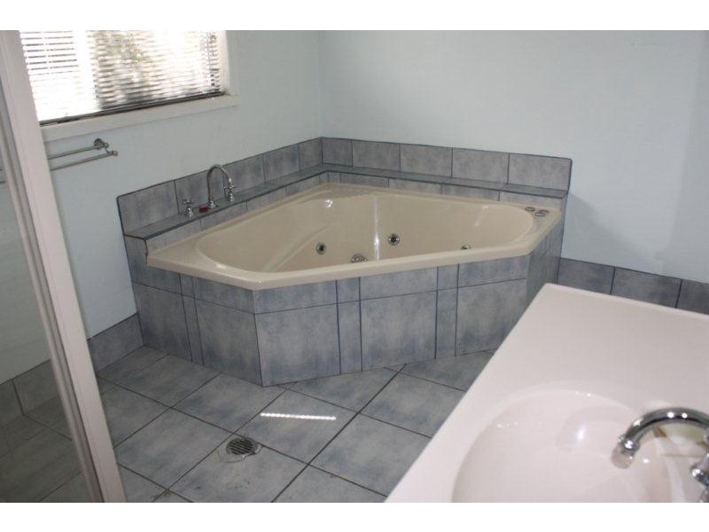 58 Redlands Road, Corowa NSW 2646