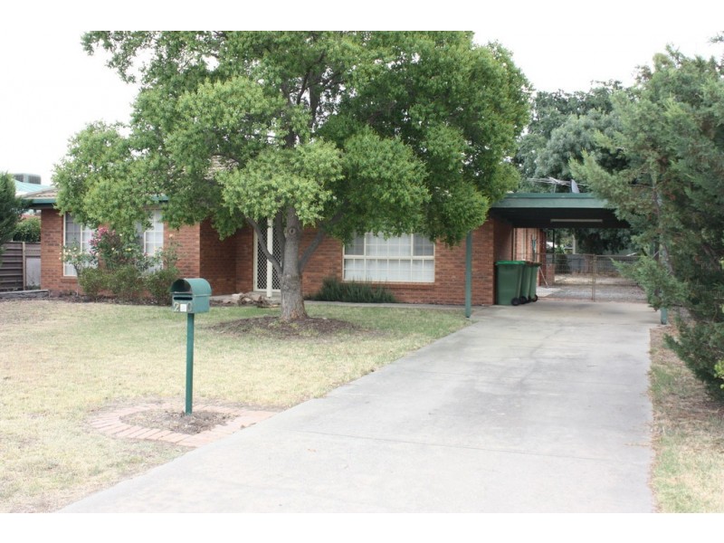 20 Pinot Crescent, Corowa NSW 2646