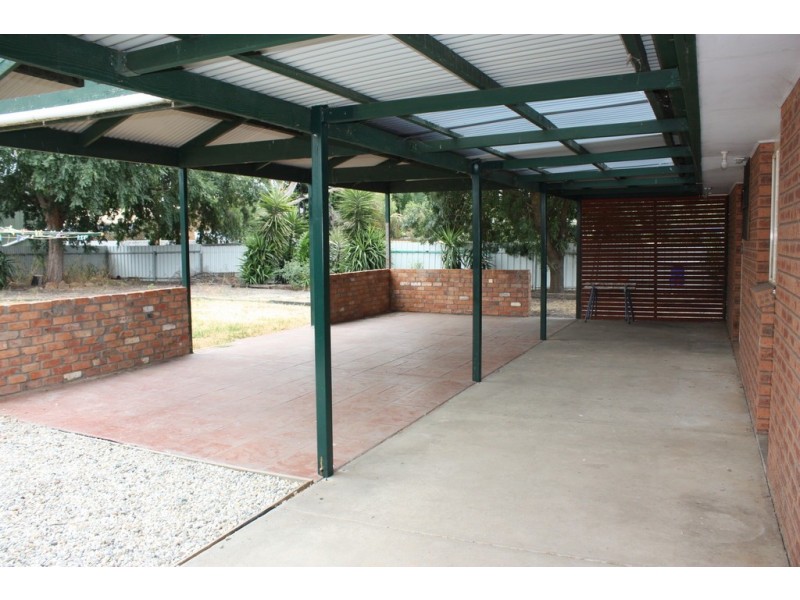 20 Pinot Crescent, Corowa NSW 2646