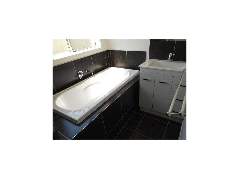 11 Hughes Court, Corowa NSW 2646