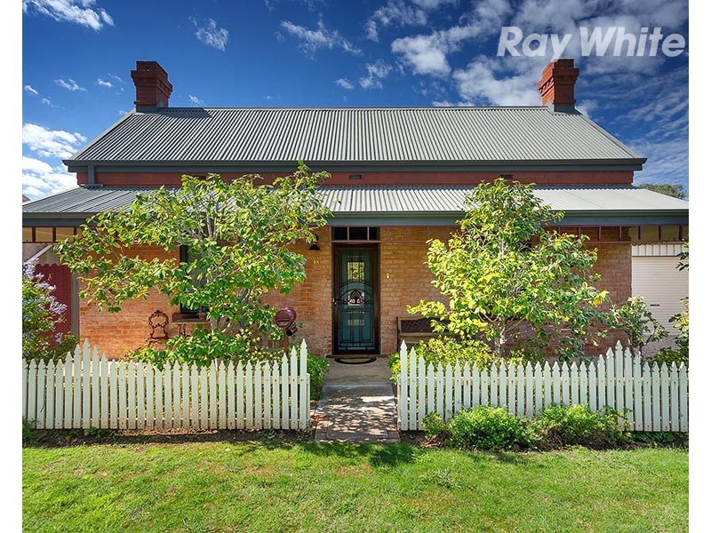 18 Alfred Street, Corowa NSW 2646