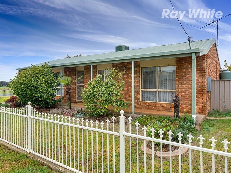 15 Bristol Crt – Cnr of  Bristol Court andTower Street, Corowa NSW 2646