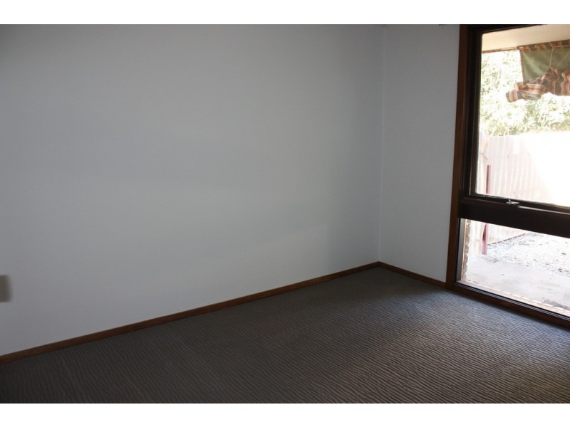 16 Edward Street, Corowa NSW 2646