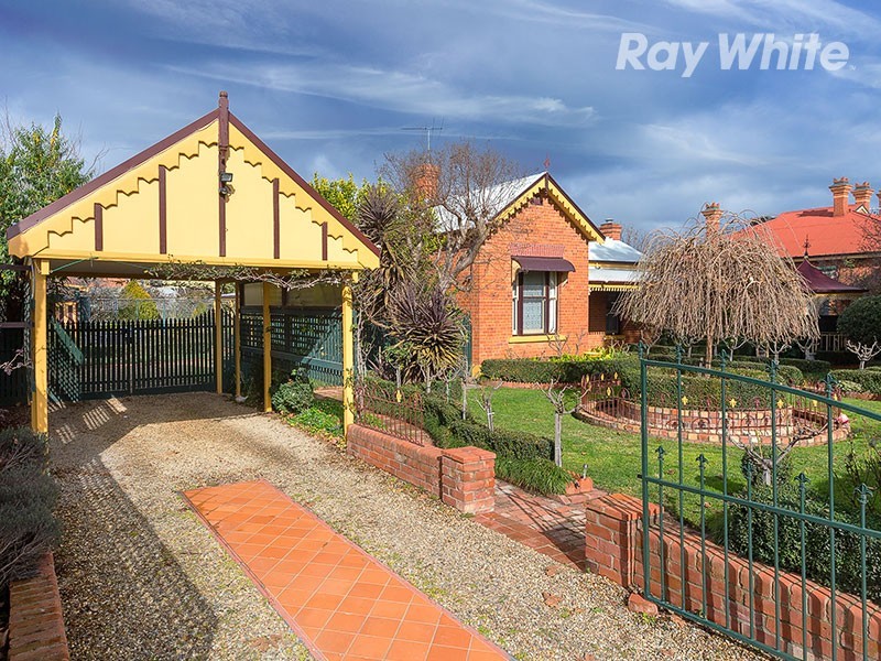 40 Albert Street, Corowa NSW 2646