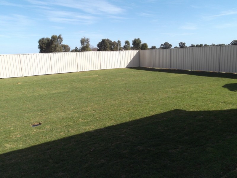 12 Davidson Court, Corowa NSW 2646