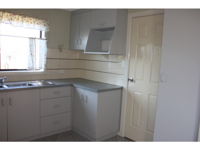 12 Henry Street, Corowa NSW 2646