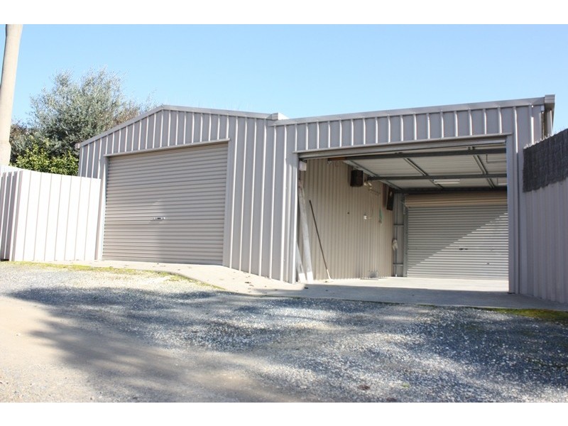 12 Henry Street, Corowa NSW 2646