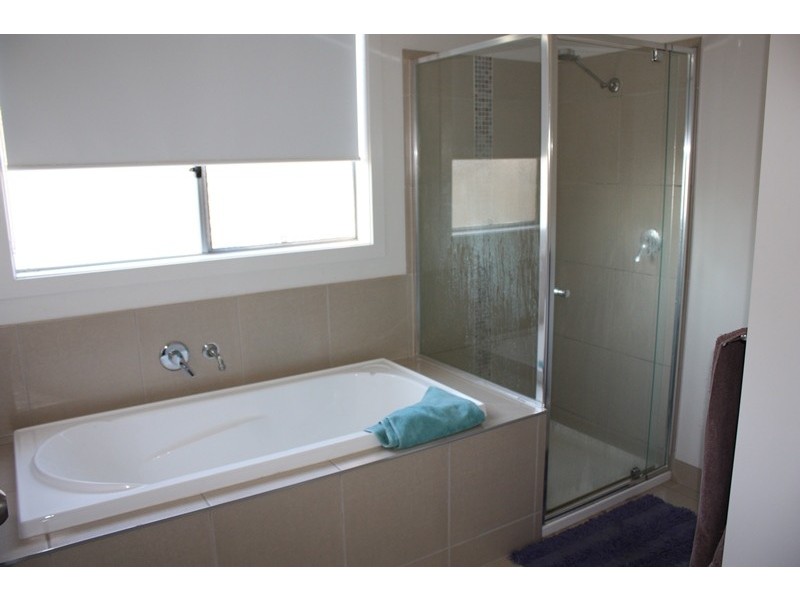 9 Chisnall Street, Corowa NSW 2646