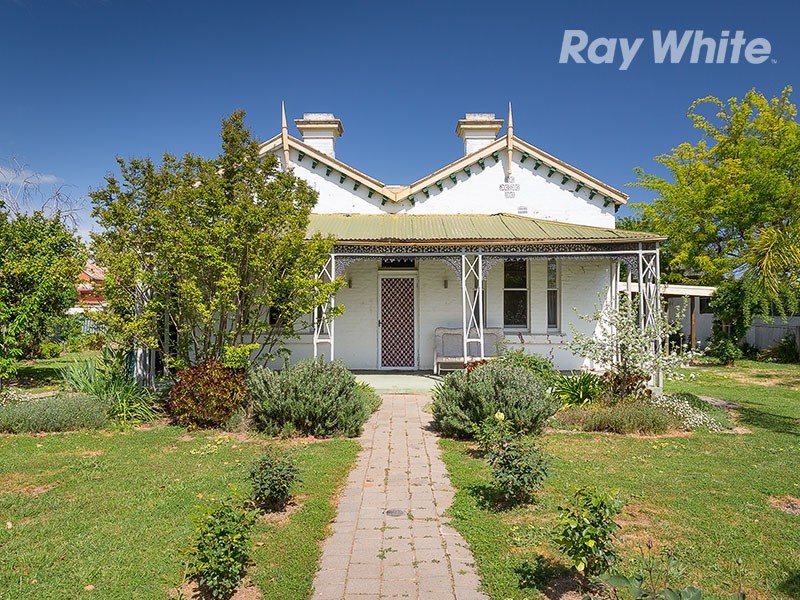 42 Albert Street, Corowa NSW 2646