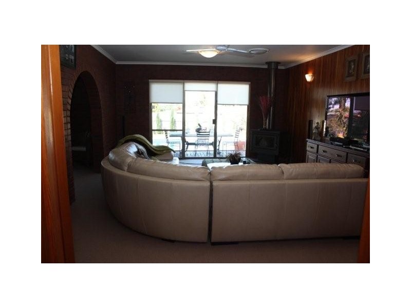 33 Airlie Street, Corowa NSW 2646