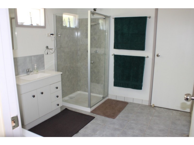 32 King Street, Corowa NSW 2646