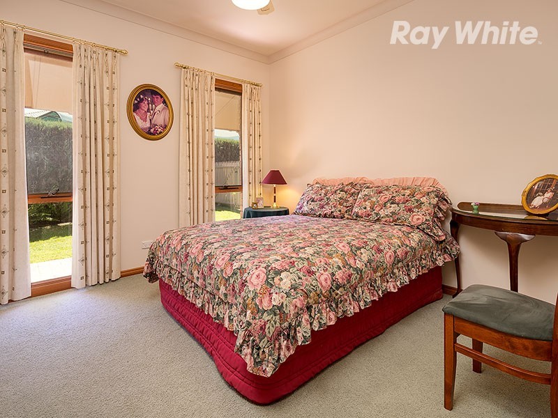 65 Federation Avenue, Corowa NSW 2646