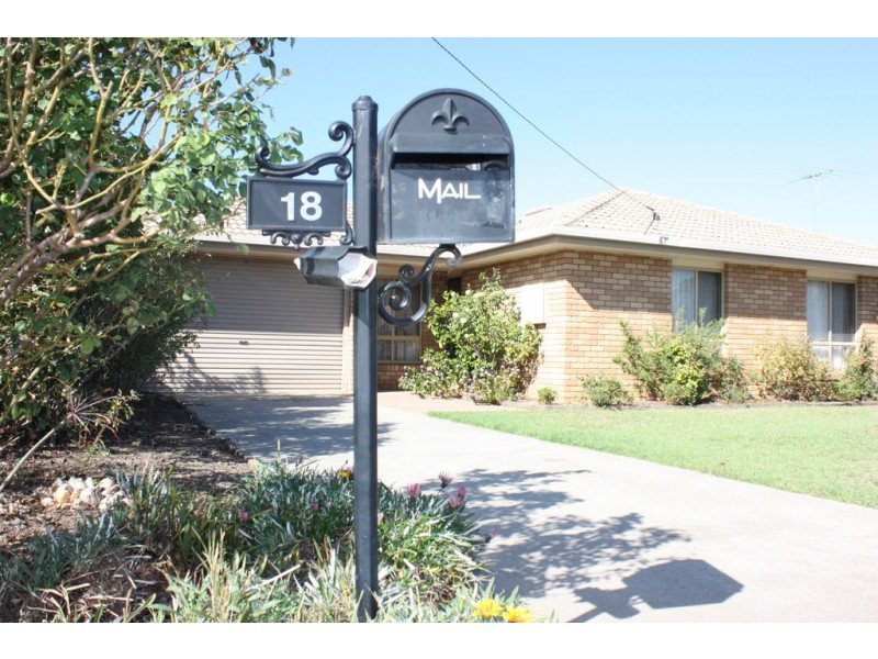 18 Martin Street, Corowa NSW 2646