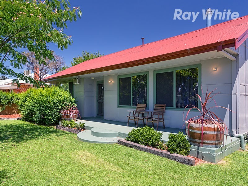 41 Whitehead st, Corowa NSW 2646