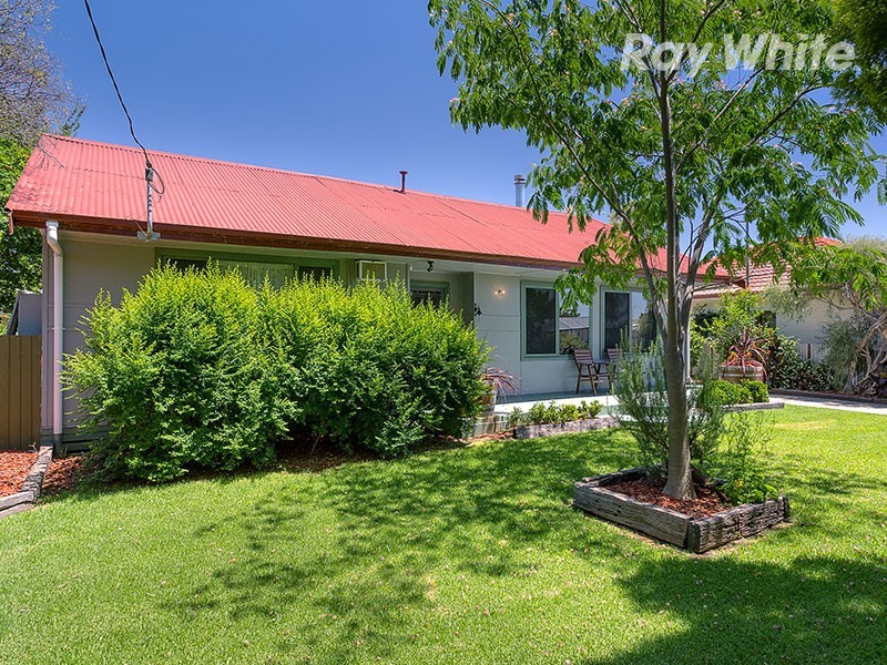 41 Whitehead st, Corowa NSW 2646