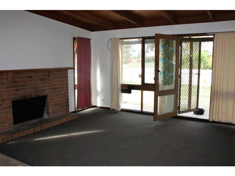 147 Church Street, Corowa NSW 2646