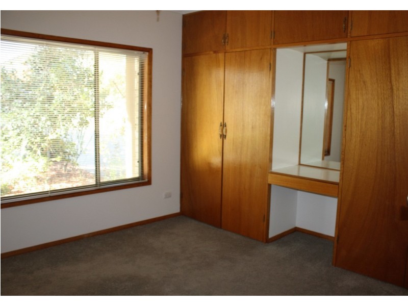 9 Birdwood Street, Corowa NSW 2646