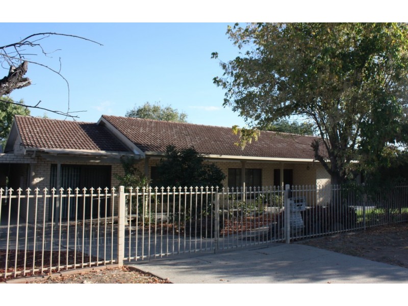 9 Birdwood Street, Corowa NSW 2646