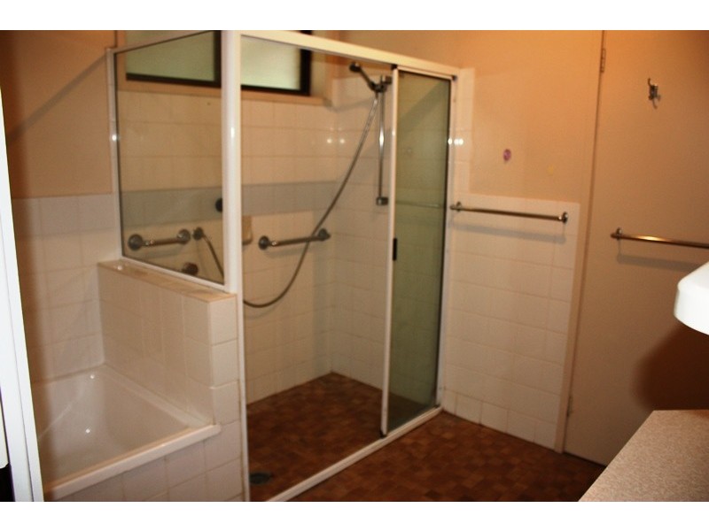 56 Hay Street, Corowa NSW 2646