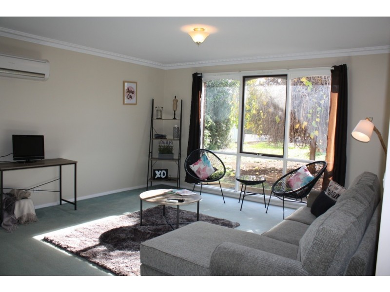 77 Banff Street, Corowa NSW 2646