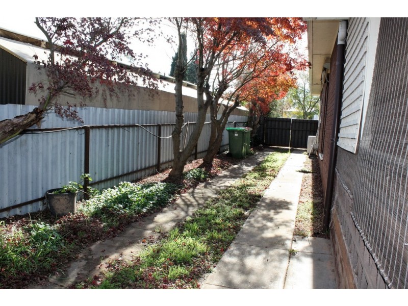 77 Banff Street, Corowa NSW 2646