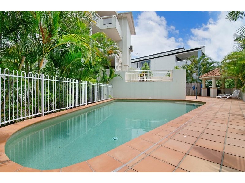 2/1 Sheehan Street, Milton QLD 4064