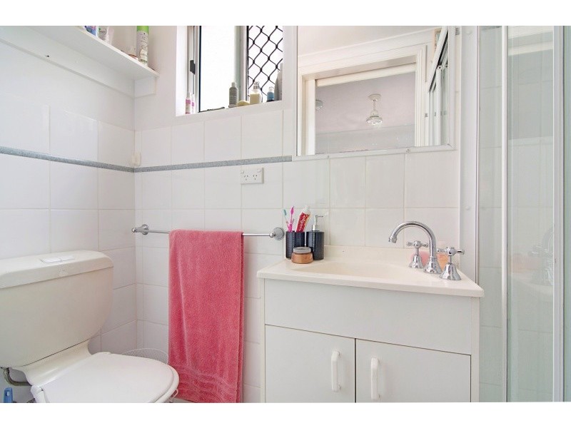 2/1 Sheehan Street, Milton QLD 4064