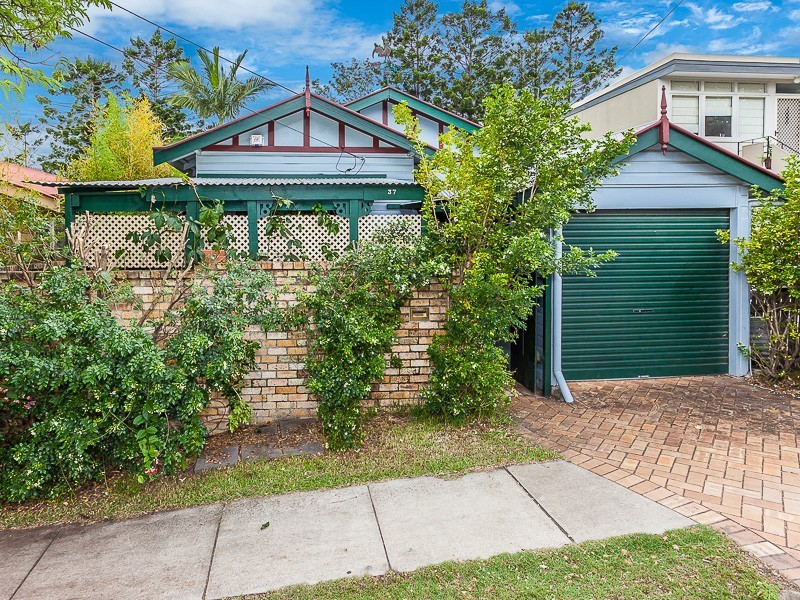 37 Windsor Road, Red Hill QLD 4059