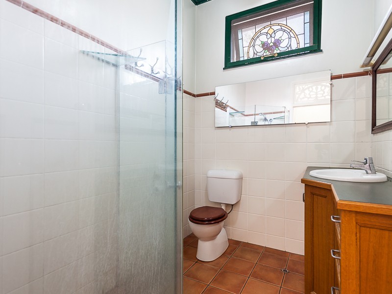 37 Windsor Road, Red Hill QLD 4059