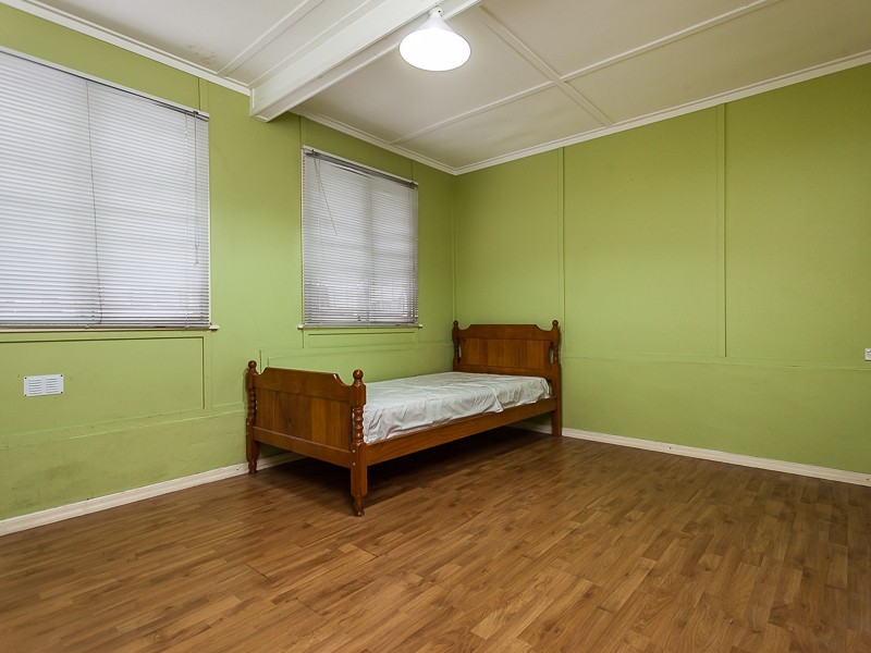 37 Windsor Road, Red Hill QLD 4059