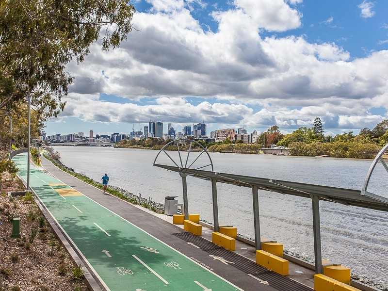 204/435 Coronation Drive, Auchenflower QLD 4066