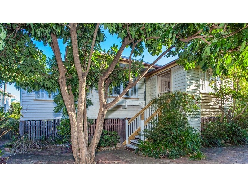 22 Murrell Street, Newmarket QLD 4051