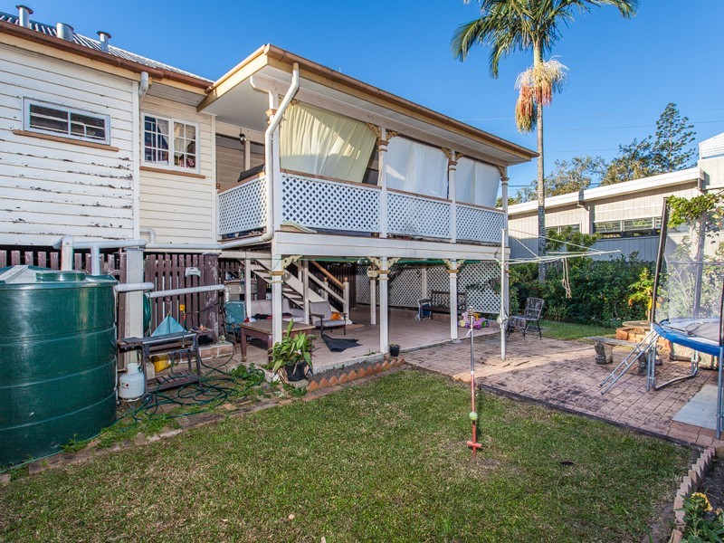 22 Murrell Street, Newmarket QLD 4051