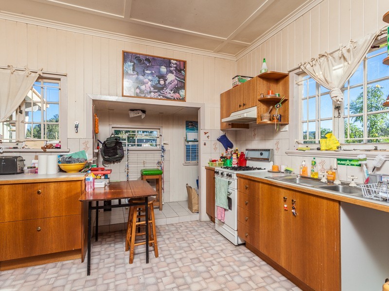 22 Murrell Street, Newmarket QLD 4051