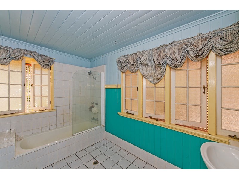 16 Central Avenue, Paddington QLD 4064