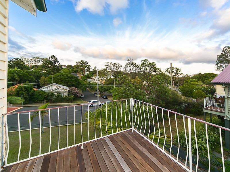 207 Boundary Road, Bardon QLD 4065