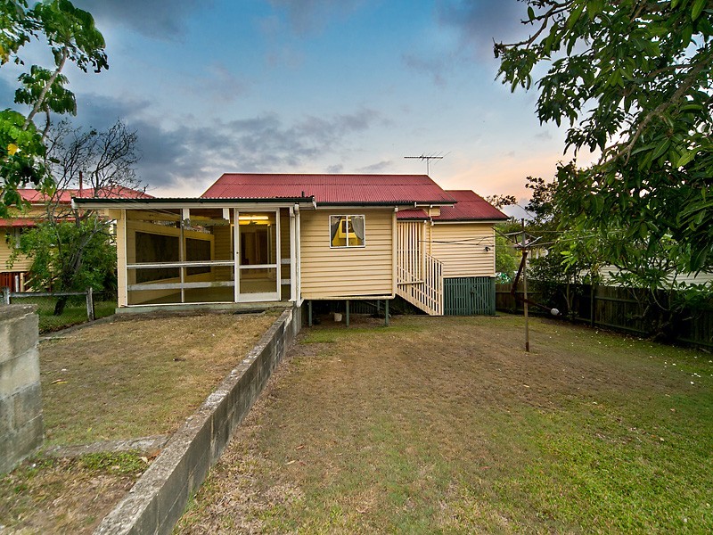 207 Boundary Road, Bardon QLD 4065