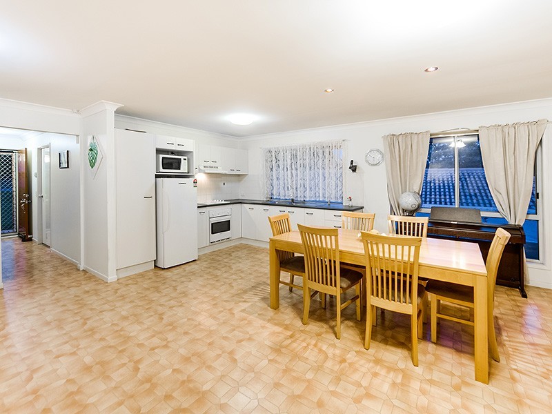 47 Ormond Road, Oxley QLD 4075