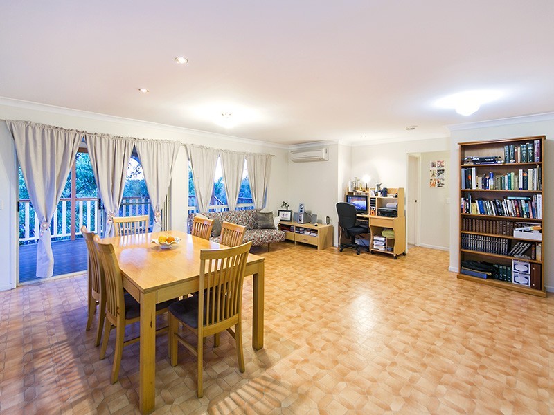 47 Ormond Road, Oxley QLD 4075