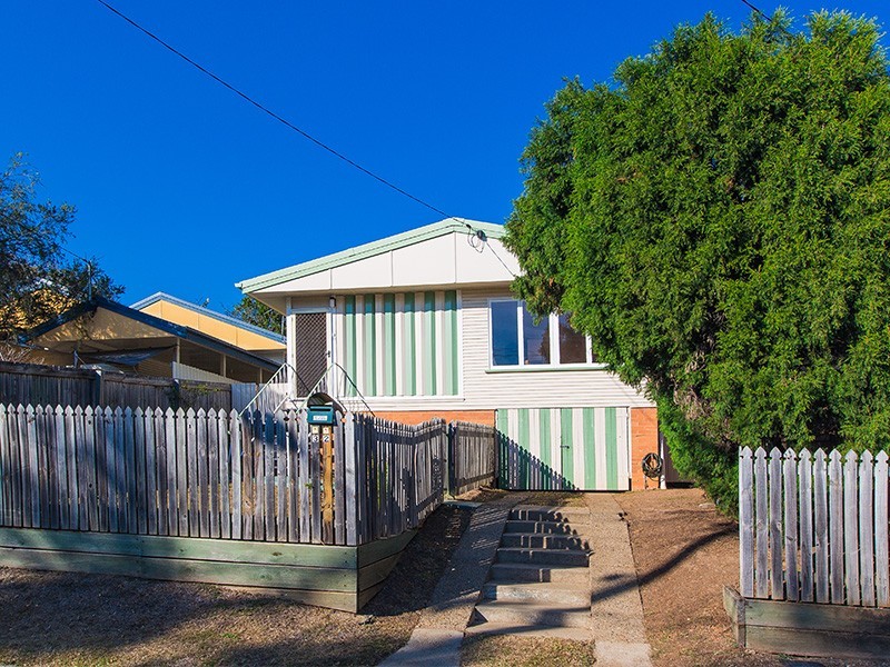 32 Garden Terrace, Newmarket QLD 4051