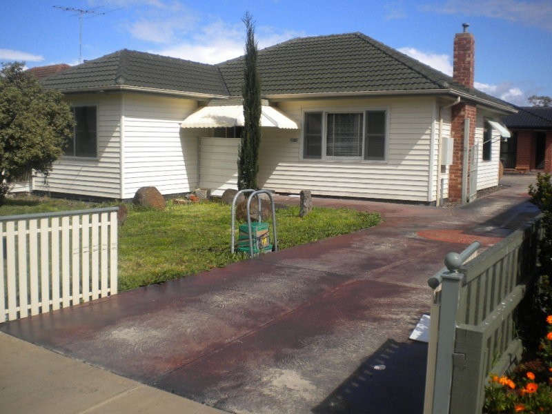 1/23 Euroa Ave, Sunshine North VIC 3020